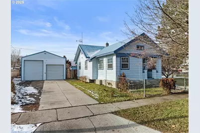 1029 Walnut St, Baker City, OR 97814 - Photo 2