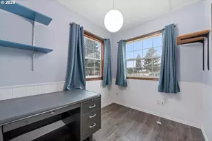 1029 Walnut St, Baker City, OR 97814 - Photo 14