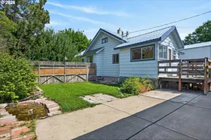 1029 Walnut St, Baker City, OR 97814 - Photo 36