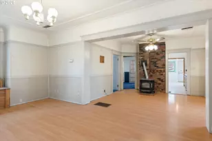 1029 Walnut St, Baker City, OR 97814 - Photo 12