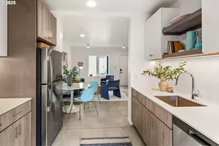 9963 SE Cottage Ln, Milwaukie, OR 97222 - Photo 10