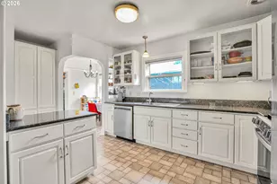 10630 SW Garden Park Pl, Portland, OR 97223 - Photo 18