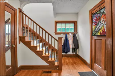 10630 SW Garden Park Pl, Portland, OR 97223 - Photo 4