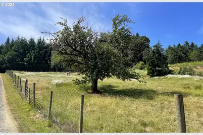 13900 NW Fir Crest Rd, McMinnville, OR 97128 - Photo 32