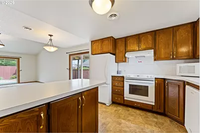 16780 SW Matador Ln, Portland, OR 97224 - Photo 10