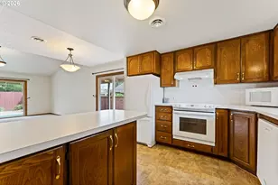 16780 SW Matador Ln, Portland, OR 97224 - Photo 10