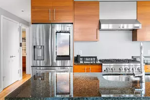 1830 NW Riverscape St, Portland, OR 97209 - Photo 4