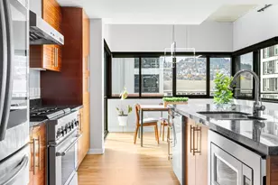 1830 NW Riverscape St, Portland, OR 97209 - Photo 6