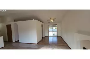 3857 SE 136th Ave, Portland, OR 97236 - Photo 12