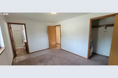 3857 SE 136th Ave, Portland, OR 97236 - Photo 20