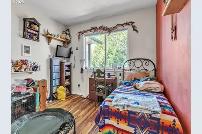 138 Carey Ct, Falls City, OR 97344 - Photo 14