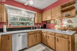 7450 SW 184th Pl, Beaverton, OR 97007 - Photo 6