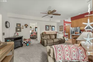 7450 SW 184th Pl, Beaverton, OR 97007 - Photo 12