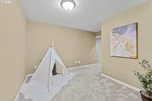 13425 SW Essex Dr, Portland, OR 97223 - Photo 32