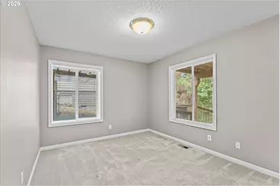 13425 SW Essex Dr, Portland, OR 97223 - Photo 34