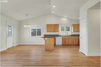 5437 Burbank St, Keizer, OR 97303 - Photo 4