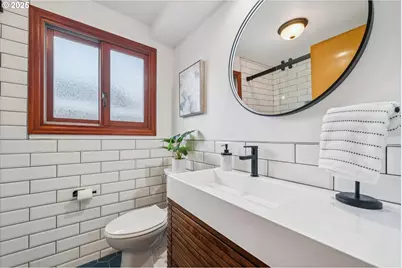 232 W Hereford St, Gladstone, OR 97027 - Photo 16