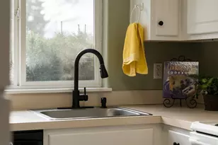 453 NW Lincoln St, Hillsboro, OR 97124 - Photo 8