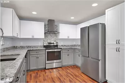 279 S 71st St, Springfield, OR 97478 - Photo 14