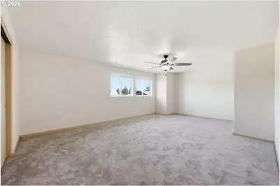 279 S 71st St, Springfield, OR 97478 - Photo 24