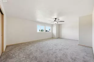 279 S 71st St, Springfield, OR 97478 - Photo 24