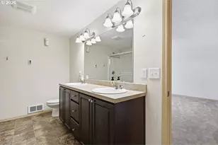 279 S 71st St, Springfield, OR 97478 - Photo 24