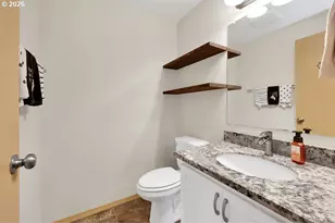 279 S 71st St, Springfield, OR 97478 - Photo 26