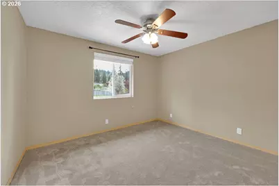 279 S 71st St, Springfield, OR 97478 - Photo 32