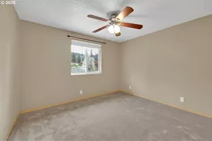279 S 71st St, Springfield, OR 97478 - Photo 32