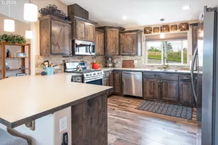 576 Highland Vista Ln, Roseburg, OR 97471 - Photo 10