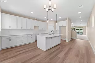 13144 Seasons Ln, Oregon City, OR 97045 - Photo 8