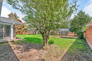 1140 Oak Dr, Junction City, OR 97448 - Photo 32