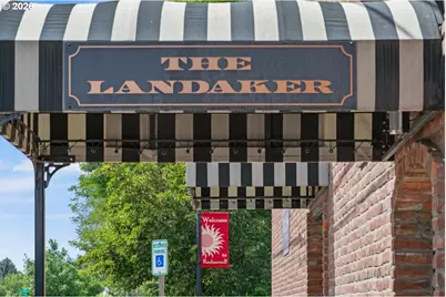 621 SW Evergreen Ave, Redmond, OR 97756 - Photo 10