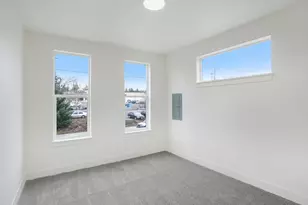 5871 NE Prescott St, Portland, OR 97218 - Photo 12