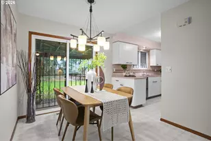 10531 SE Long St, Portland, OR 97266 - Photo 8