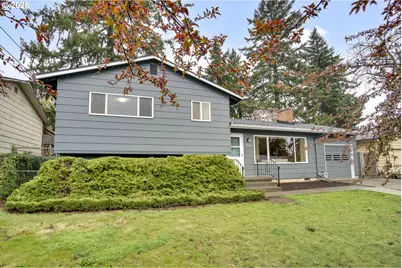 10531 SE Long St, Portland, OR 97266 - Photo 2