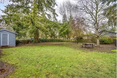 10531 SE Long St, Portland, OR 97266 - Photo 36