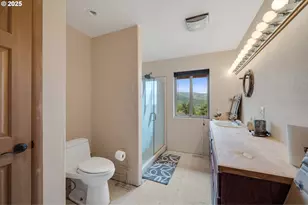 535 Kesterson Ct, Rockaway Beach, OR 97136 - Photo 24