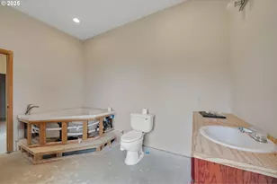 535 Kesterson Ct, Rockaway Beach, OR 97136 - Photo 18