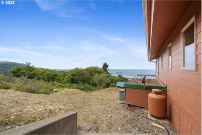 535 Kesterson Ct, Rockaway Beach, OR 97136 - Photo 34