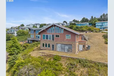 535 Kesterson Ct, Rockaway Beach, OR 97136 - Photo 2