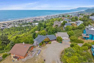 535 Kesterson Ct, Rockaway Beach, OR 97136 - Photo 32