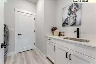 7648 SE Vermont St, Hillsboro, OR 97123 - Photo 10