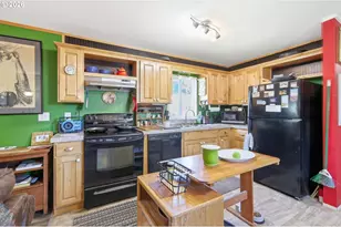 33838 E River Dr, Creswell, OR 97426 - Photo 8