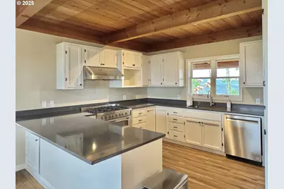 11880 Dupee Valley Rd, McMinnville, OR 97128 - Photo 8