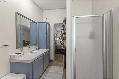 93720 Adams Ln, Coos Bay, OR 97420 - Photo 18