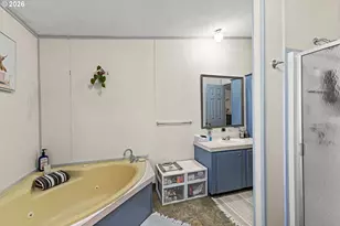 93720 Adams Ln, Coos Bay, OR 97420 - Photo 16