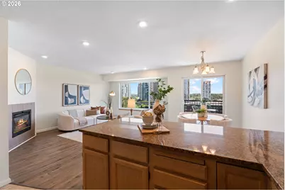 3812 S Kelly Ave #7, Portland, OR 97239 - Photo 2