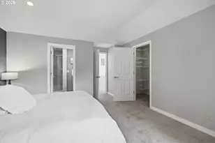 1805 NE Halsey St, Portland, OR 97232 - Photo 16