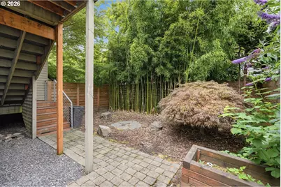 1805 NE Halsey St, Portland, OR 97232 - Photo 24